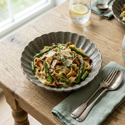 Petal-Shaped Ceramic Salad Bowl